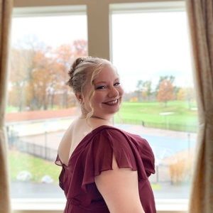 Meet your Posher, Elaina